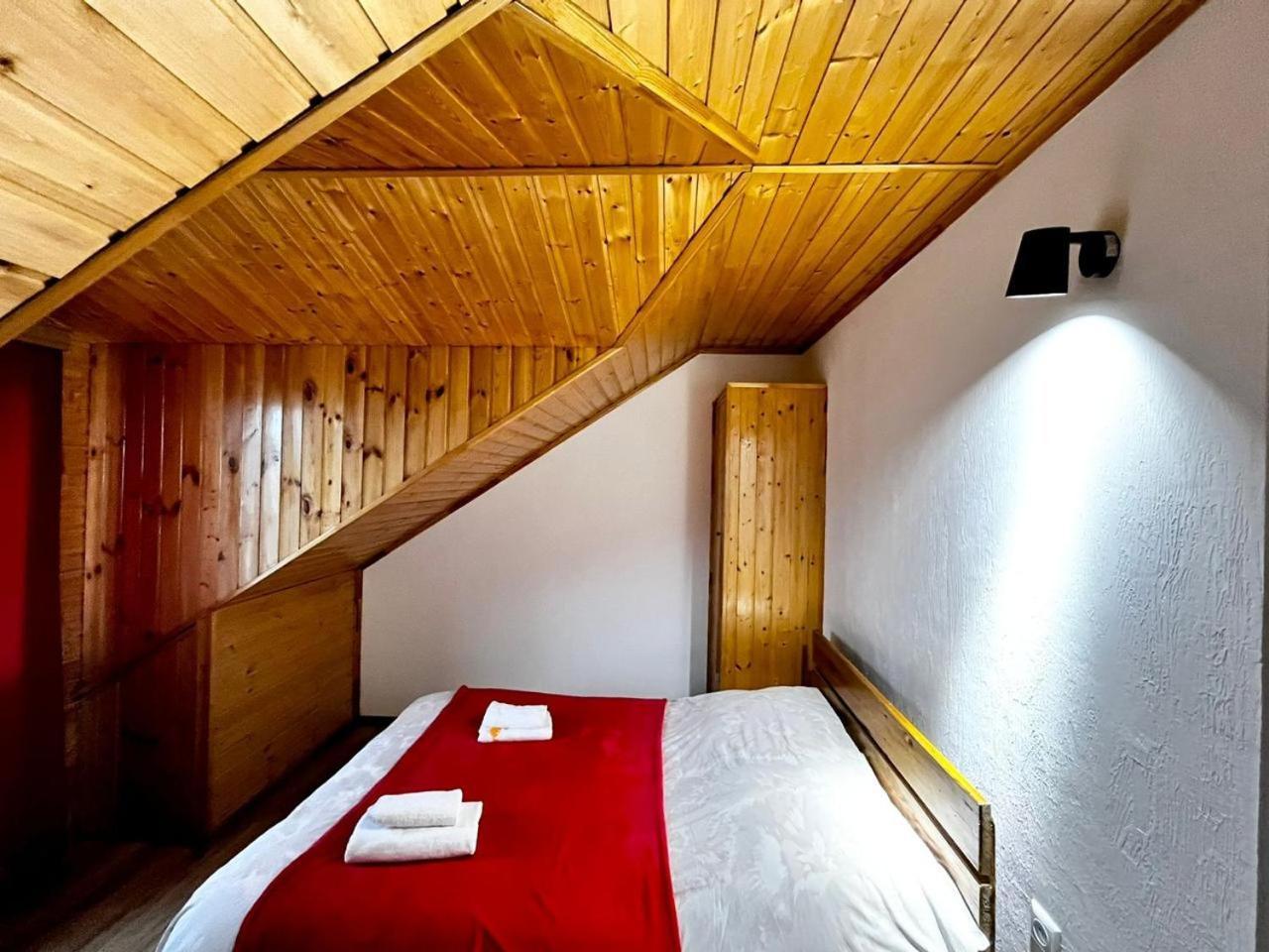 Nino & Irodi'S Guest House Kutaisi Eksteriør bilde